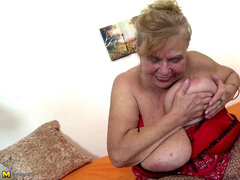 Very old granny with big udders and unshaved vag