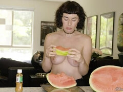 Porn Stars Eating: Olive Glass Wants Watermelon