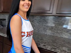 Cheerleader, Cougar, Flexibel, Milf, Pov, Styvmamma, Trekant, Tuttar