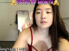 Asiatisch, Grosse titten, Vollbusig, Lingerie, Masturbation, Solo, Strümpfe, Titten