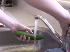 Sondrine - Kitchen Cucumber