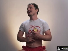 ROBBY APPLES reveals the art of male orgasm! Get intimate and watch him pleasure himself in this exclusive scene!