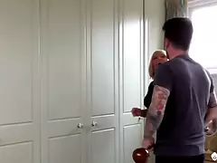 Velike joške, Fafanje, Par, Hd, Milf, Naravne joške, Grobo, Tetovaže