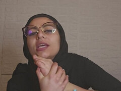 Anál, Arabky, Kuřba, Dildo, Fetiš nohou, Brýle, Manželka v domácnosti, Masturbace