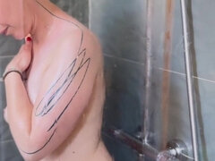 I Stroke My Hairy Pussy in the Shower