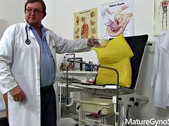 Kiinnijäänyt, Tohtori, Fetissi, Gaping, Gynekologi, Vanhempi, Äiti jota haluaisin panna, Tissit