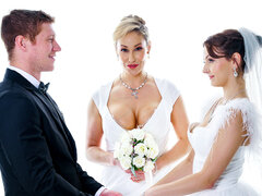 Schlafzimmer, Blasen, Braut, Gesichtssitzen, Frau frau mann, Küssen, Flotter dreier, Hochzeit