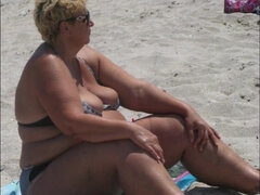 Mega Bootie Supersized Big Beautiful Women And Ssbbw Beach Candid - Sbbw