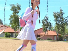 アナル, ズームショット, 人形, フィストファック, オナニー, 女子高生, 一人, スカートのぞき