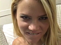 Blondynka, Dildo, Hardcore, Całować, Lizanie, Strapon, Cycki