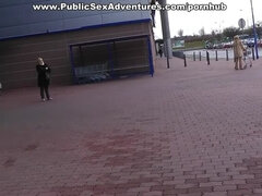 Sucer une bite, Brunette brune, Emocore, Fétiche, Hd, De plein air, Public, Adolescente