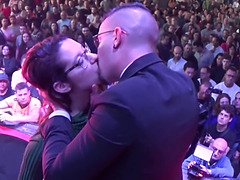 En levrette, Lunettes, Hard, Hd, Public