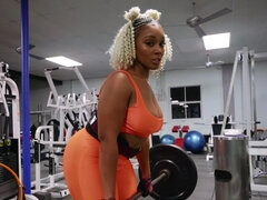 Ebony Mimi Curvaceous with big ass has sex in the gym