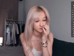 Teen Camgirl - Big blonde tits solo on webcam
