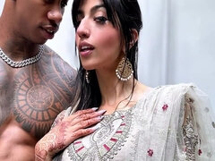 Voy A Hacer Tiktoks Con Una Influencer Musulmana Antes Del Eid Y Me La Acabo Follando Mientras El Marido Esta De Viaje 10 Min