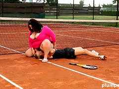 Extreme BBW Pays by Facesitting her Tennis Teacher