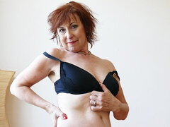Amateur, Rondelette, Doigter, Masturbation, Mature, Rousse roux, Solo, Dénudage
