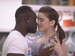 18 ans, Noire, Tchèque, Noir ébène, Hd, Bite énorme, Interracial, Adolescente