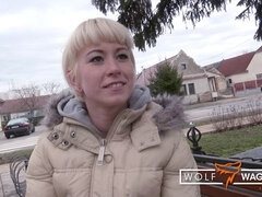 Fürdőszoba, Szőke, Cumizás, Kutya póz, Természetes mellek, Nézőpont, Leborotvált, Sztrippelés