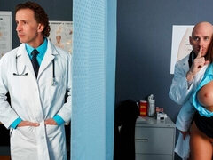 Μεγάλος κώλος, Μεγάλος πούτσος, Μεγάλα βυζιά, Ξανθιά, Πίπα, Σε στάση σκύλου στα τέσσερα, Μαλακία με το δάχτυλο για γυναίκες, Ώριμη γυναίκα