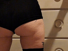 Twerking Lesson for Sissy Slave