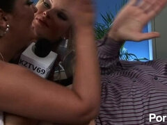 Grote mammen, Blond, Brits, Sperma shot, Hardcore, Hd, Natuurlijke tieten, Tieten likken