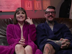 Anal, Boquete, Bondagebeldade, Morena, Vagina gozada cu gozado, Garganta funda, Luvas, Tatuagem