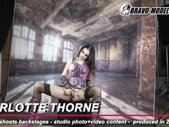 Brunetta, Cieca, Vibratore, Hd, Lattice, Piccola, Solo, Tette