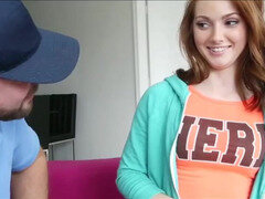 Hot Natalie creampied for a box of pizza