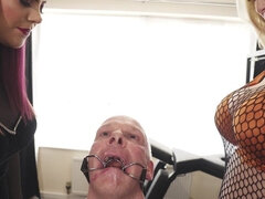 Bondage, Britannica, Cfnm, Dominazione femminile, Tacchi, Umiliazione, Dominatrice, Schiavo