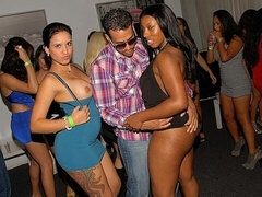 18 let, Velký zadek, Kuřba, Klub, Na pejska, Přírodní prsa, Orgie, Kozičky