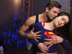 Brunetka, Stříkání spermatu, Na pejska, Femdom, Honění, Hardcore, Drsné akce, Tabu