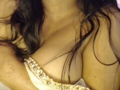 Seductive sister-in-law teases with her busty cleavage and sensual saree reveal