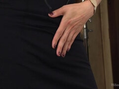 Venus Lux Breaks In The Newbie On Her Solid Cock