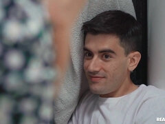 Chica, Cuarto de baño, Tetas grandes, Madres para coger, Mamá, Estrella porno, Español, Trio