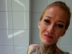 Anal, Cul, En levrette, Hard, Mère que j'aimerais baiser, Pov, Tatouage, Nénés