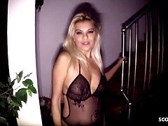 Amateur, Poilue, Fait maison, Pisser, Chatte, Réalité, Chevaucher, Belle mère