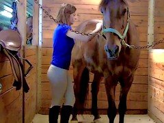 Teenka, Tesné, Voyeur