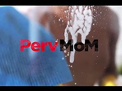 Mooi, Oudere vrouw, Sperma shot, Likken, Moeder die ik wil neuken, Moeder, Kut duiken, Schreeuwen