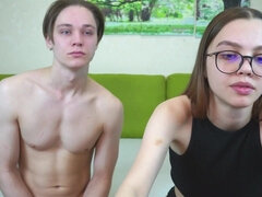 Store pupper, Brunette, Barmfager, Par, Hardcore, Lesbisk, Tenåring, Pupper