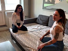 Lustful students came to rent an apartment and fucked