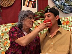 Analny, Duży kutas, Obciąganie, Babunia, Hardcore, Bielizna, Mamuśka, Cycki