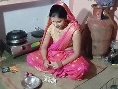 18 éves, Gépkocsi, Diákotthon, Indiai, Szolgalány, Érett koros, Wc, Uniformis