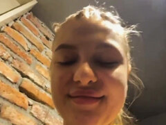 18 let, Amatéři, Blondýna, Ženský, Tělocvična, Masturbace, Sólo, Vibrátor