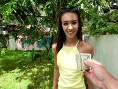 Mamada, Novio, Inocente, Dinero, Al aire libre, Pequeña, Afeitado, Puta