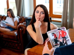 Grosser arsch, Grosser schwanz, Grosse titten, Blasen, Braunhaarige, Hundestellung, Frau frau mann, Jungendliche (18+)