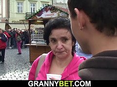 Blasen, Braunhaarige, Tschechisch, Oma, Reif, Reiten, Schreiend, Jungendliche (18+)