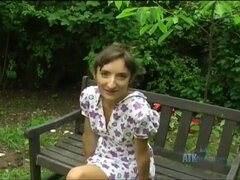 素人, 毛深い, 乳首, アウトドア, 放尿, 一人, ストリッピング, いじめ