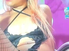 Anaal, Grote kont, Grote kietelaar, Seksspeelgoed, Latijnse vrouw, Naakt, Alleen, Spuiten