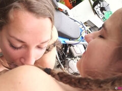 Волосатые, Поцелуи, На природе